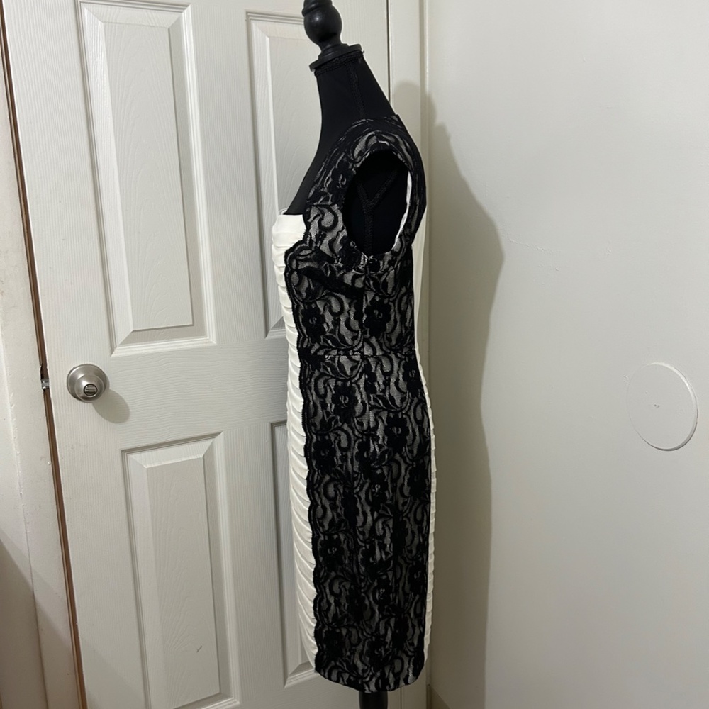 Cache NWT Vintage Black Lace and Cream Ruffled Pencil Midi Dress Size 10 - Picture 2 of 9